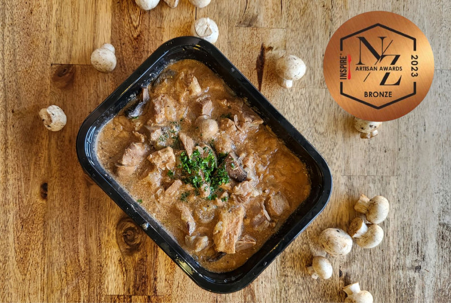 Pork Chasseur avec Trois Champignons